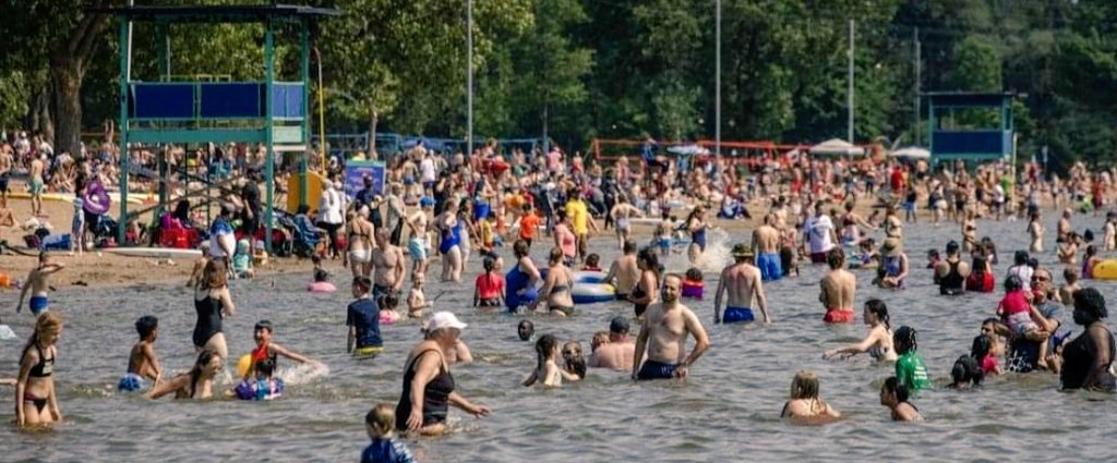 fr_nektarios's tweet photo. (1/3) Thousands of people on Mooney's today. Huge gatherings, DJs, BBQs, drinking. Not to mention trespassing our church property and vandalizing it, multiple times. 
@JimWatsonOttawa @fordnation @RiverWardRiley @ottawacity @JohnFraserOS @ONgov https://t.co/YSR8Kf1dsT