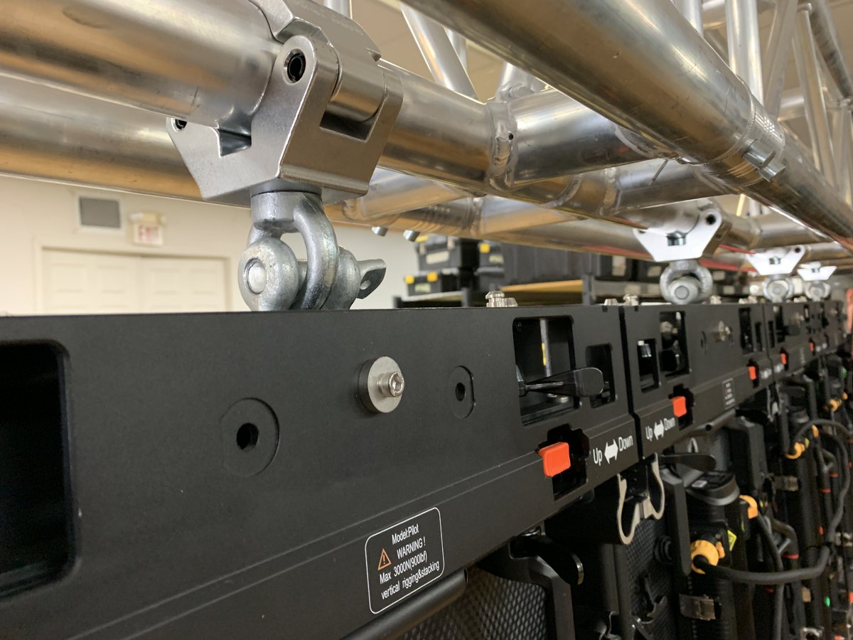 The DT36 truss is perfect for LED Walls or even totems where the lights needs to be in the center without using extra hardware. Certified by independent engineers, this is a MUST-HAVE truss for your toolkit!