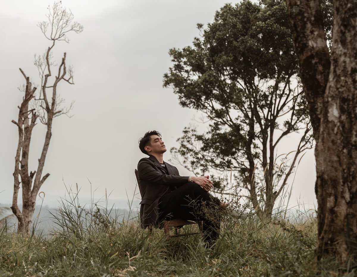 Previously known as - by his own words - "the guy that sings sad songs", <a href="/afgan___/">Afgan</a>’s new album Wallflower introduces a new introspective side of him. He takes us on the journey in our stunning new feature by <a href="/npmalina/">npmalina</a> Fashion by <a href="/ivanteguhs/">Ivan Teguh Santoso</a>: bit.ly/3yVmLuF