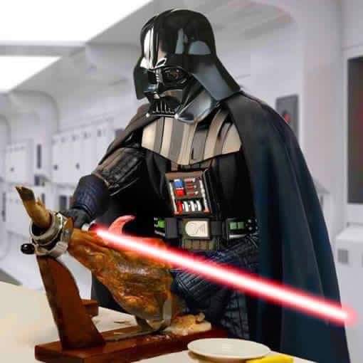 lasmananaskiss's tweet photo. Que la fuerza y el veteado os acompañen. Amén, Darth 🙌🏻❤️ #Jamón #StarWars #FoodLovers #DarthVader #ChewbaccaPataNegra #HamSolo #LMK https://t.co/1676yukmF4