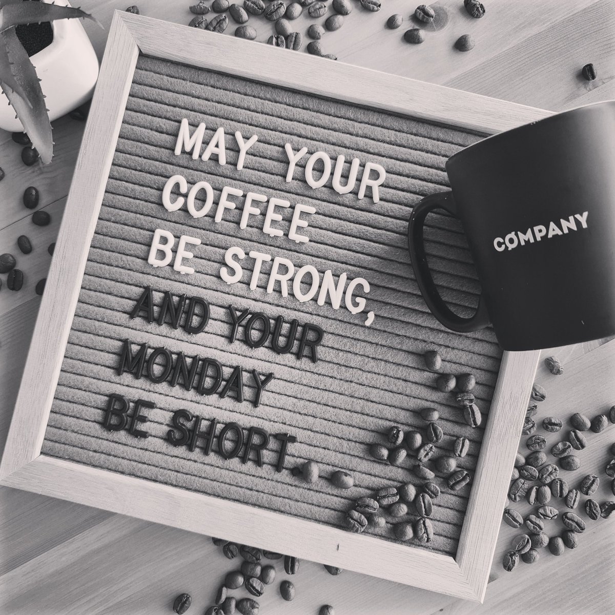 We hope you have an amazing start to the week! Weather looks dry and a little fresher, and we'll be here for you 9-5:30 with great food and drinks, great desk space, and great Company!