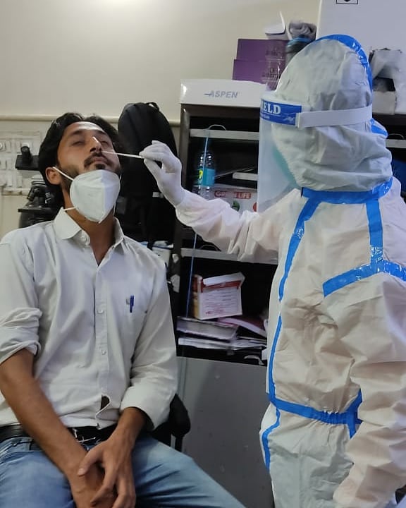clothes_box's tweet photo. At this crucial time, the PPE kit is a Life-saving shield for Doctors and Frontline workers. Doctors we know are continuously serving patients with the risk of their lives. Clothes box Foundation has pledged to make all resources available.
#ppekit #covidrelief #frontlineworkers https://t.co/NFoAi3EIOK