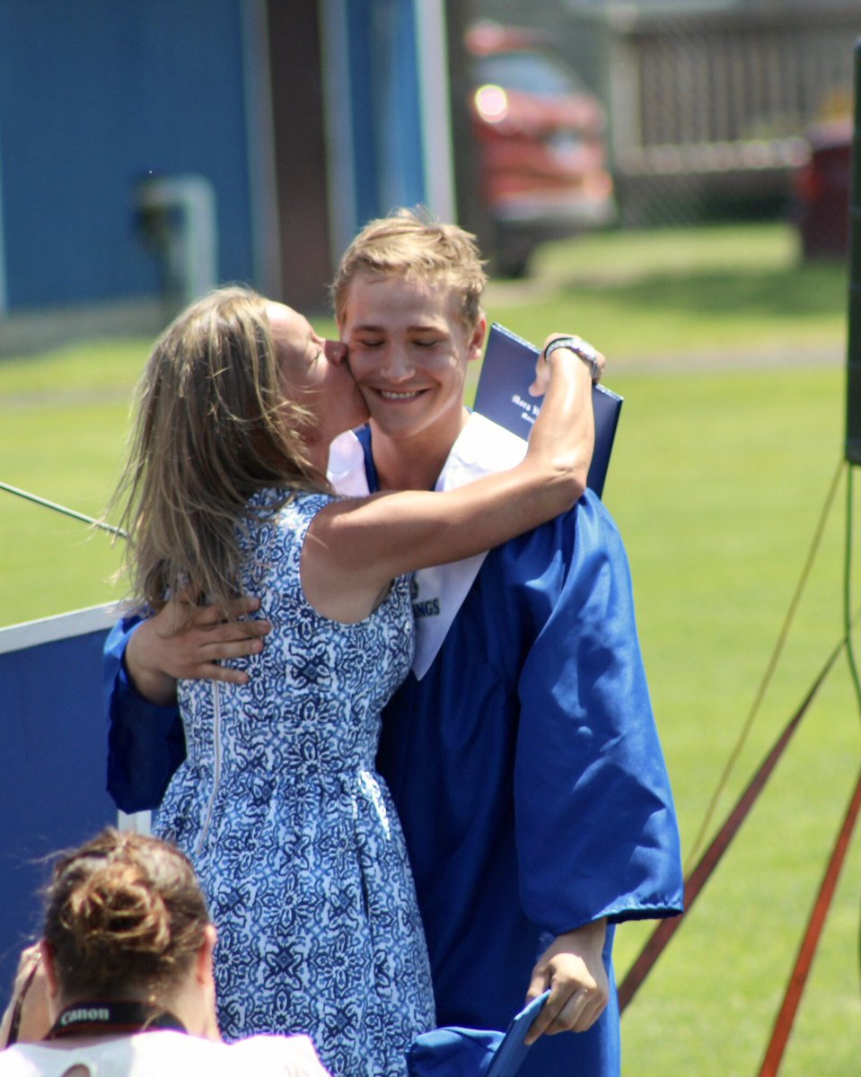 Sometimes you hand out hugs and kisses with a side of HS diplomas. 😉 It’s a board member perk in Mora with your kiddo graduate. I’d hug and kiss all the graduates if I could. 🥰 @mnmsba @dvoce67 #freehugsALWAYS #Mamaandherboy #MoraClassof2021