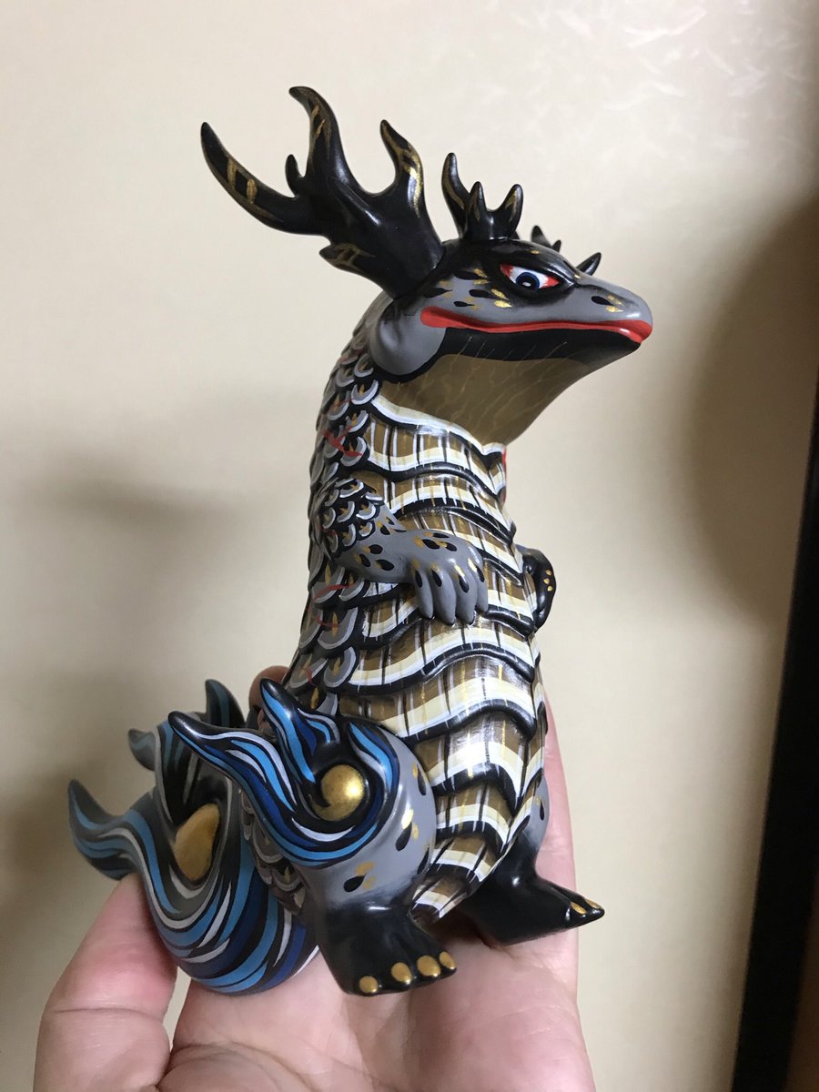 極彩色 極彩色