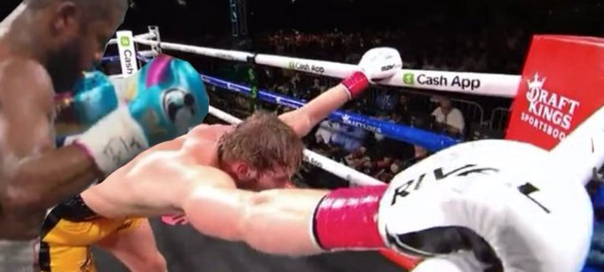 mekksii's tweet image. mfs paid $50 when they couldve just gone to pornhub😭😭😭