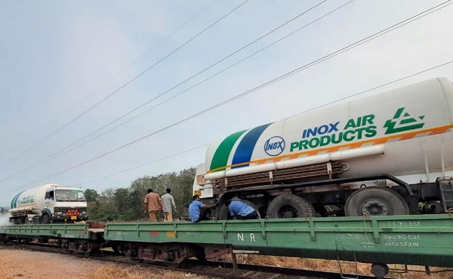 19Jeeve's tweet photo. #TreatRailwayEmployeesFrontlineWorker

@PMOIndia @RailMinIndia @MoHFW_INDIA @PiyushGoyal @ShivaGopalMish1 https://t.co/2QIpSgrKhX