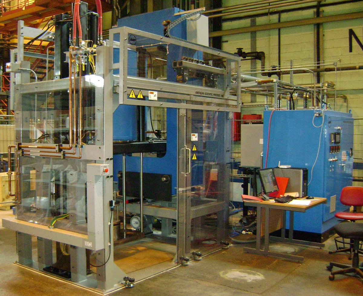 пресс штамповочный ksp-40. гидро штамповочный станок пфг2500. гидравлический пресс на производстве. производитель прессов. тпа станок для литья пластмасс.