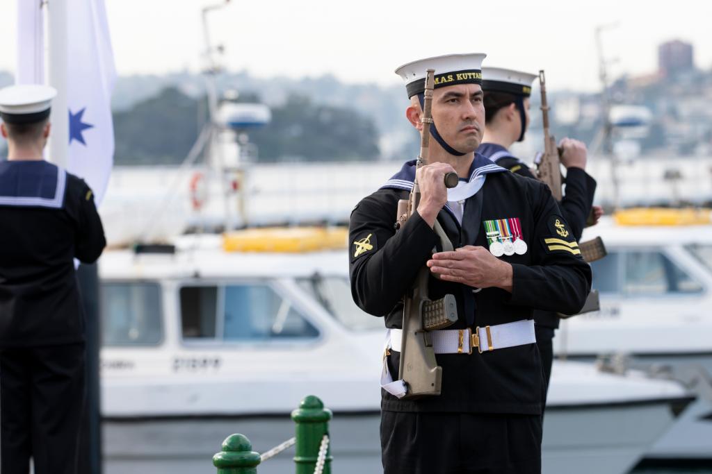 DefenceAust's tweet photo. A memorial service has honoured the 27 lives lost during an attack in Sydney Harbour 79 years ago. ❤️
The majority of those lives were on #HMASKuttabul after three Imperial Japanese Navy midget submarines raided the Harbour in #WWII.
📖: https://t.co/OdRDvLpUYO #WeRememberThem https://t.co/eQLrMCd0J4