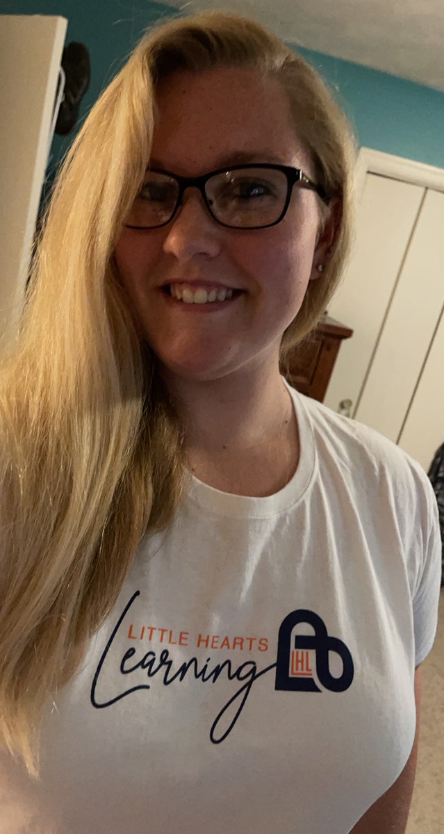 Overseatoskai's tweet photo. @LittleHLearning @WildpipM @MisElizaJane I constantly wear my shirts! I’m proud of them! They’re some of my favorites. I love when people ask me what LHL is because then I get to explain LHL to them! I love supporting LHL and all it stands for. 💕 #LittleHeartsLearning https://t.co/efYKE74385