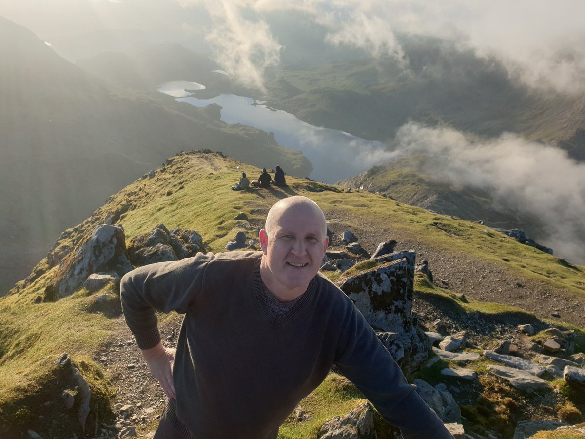 iainbuchanan's tweet photo. Yr Wyddfa Saturday 5th June for the 4th time in a few weeks #HowGetsToBenNevis @ogwen_jim https://t.co/EZpIYk5LB3