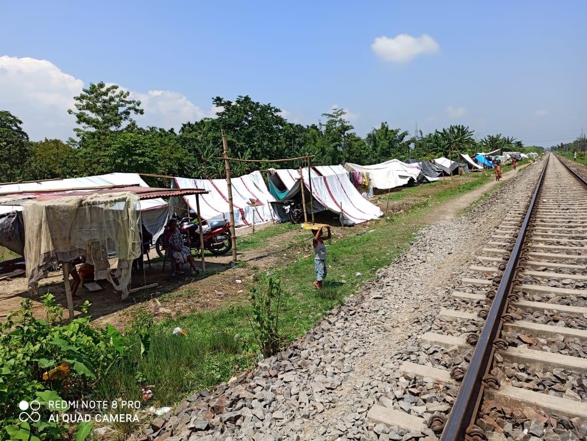 LetServe1's tweet photo. As we heard about Assam Floods 2020, 
The disaster which we are witnessing every year, The disaster which is becoming unavoidable, Many people became homeless and hopeless. Letserve dontated essential supplies to 27 families who are distressed near Gawhati. https://t.co/Hs9P8yBmDj
