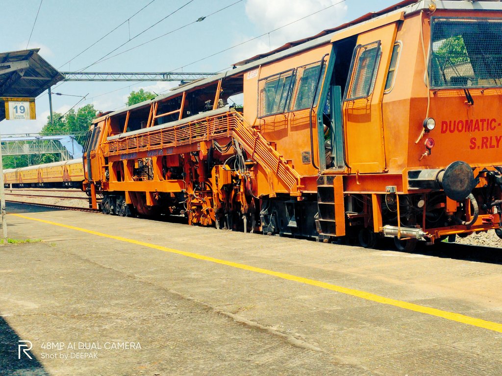 Deepak71940343's tweet photo. #TreatRailwayEmployeesFrontlineWorker @PMOIndia @rashtrapatibhvn @MoHFW_INDIA @GMSECR @PiyushGoyal @RailMinIndia @Central_Railway @GMSRailway https://t.co/31AEW9Ej4K