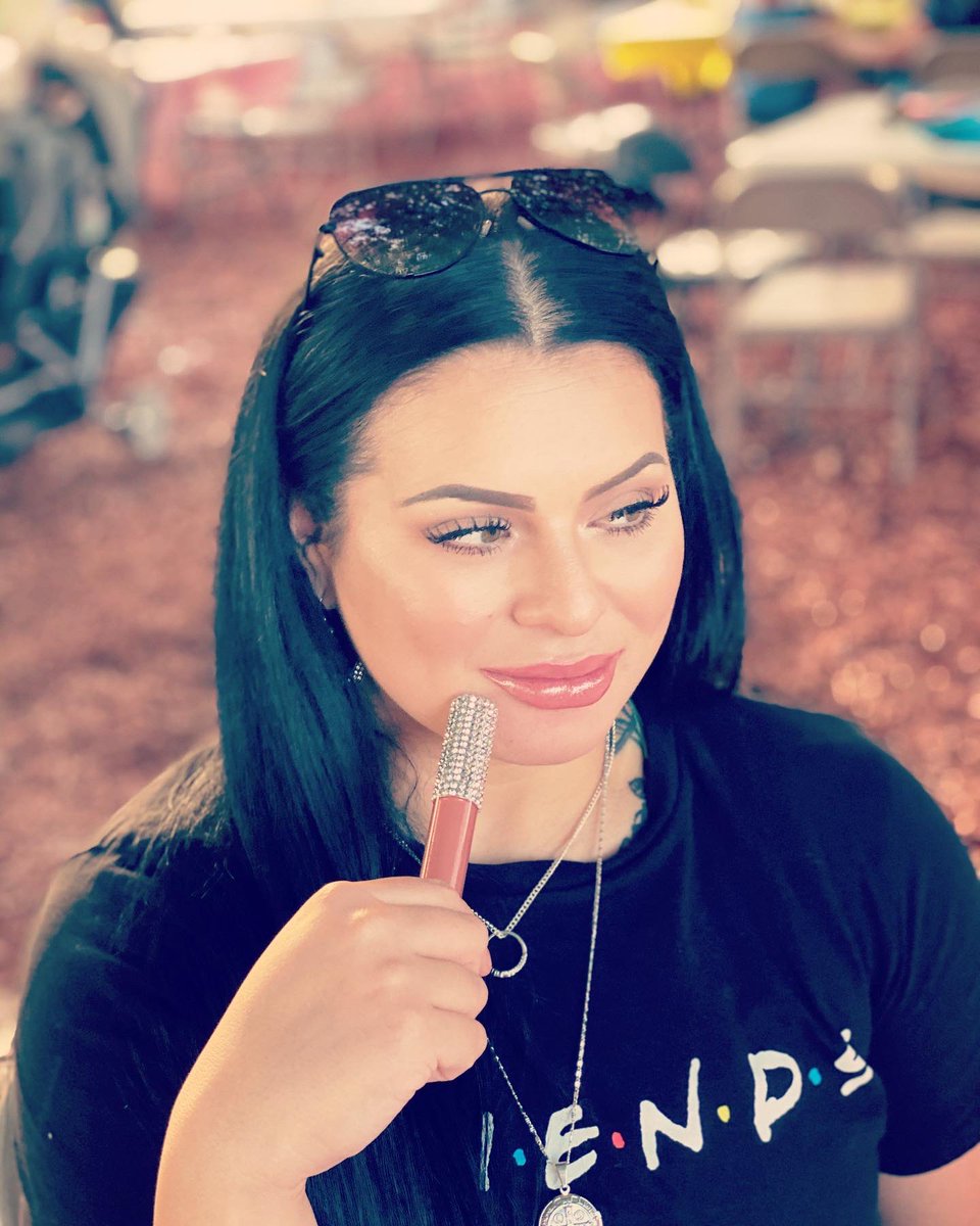 LenaGonzales777's tweet image. #FiestaVibes #curvybeauty #weekendfun