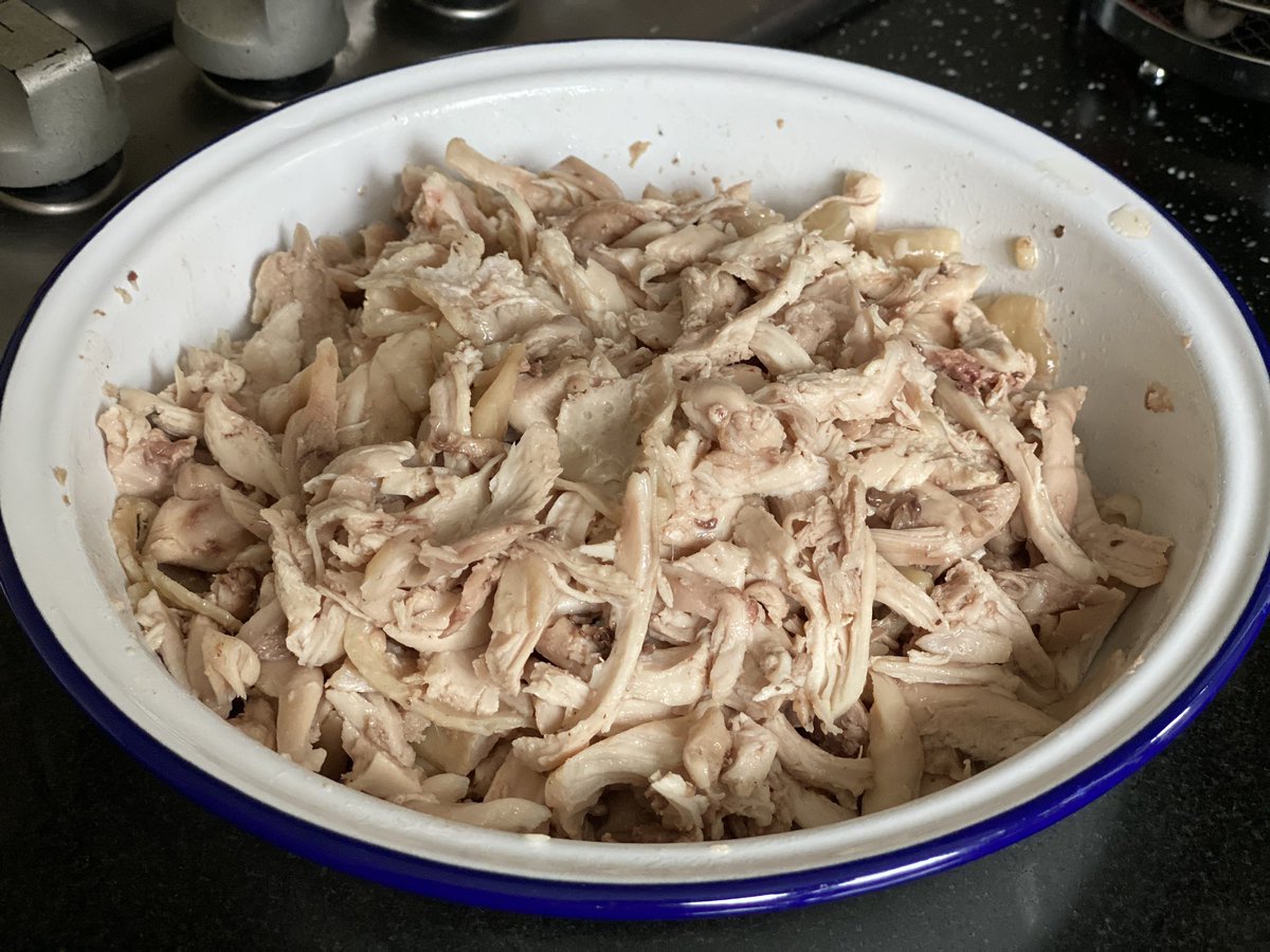 SingarStella's tweet photo. Chicken meat https://t.co/k1isWh1Qq1