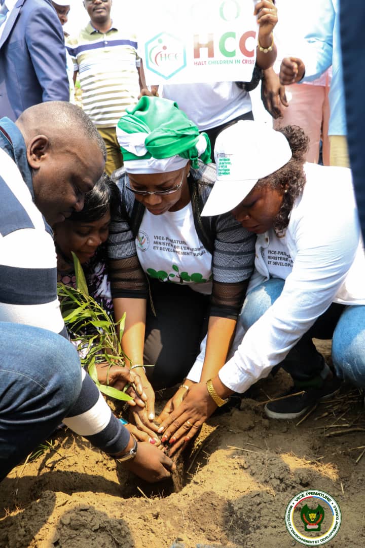 Eve Bazaiba tweet media