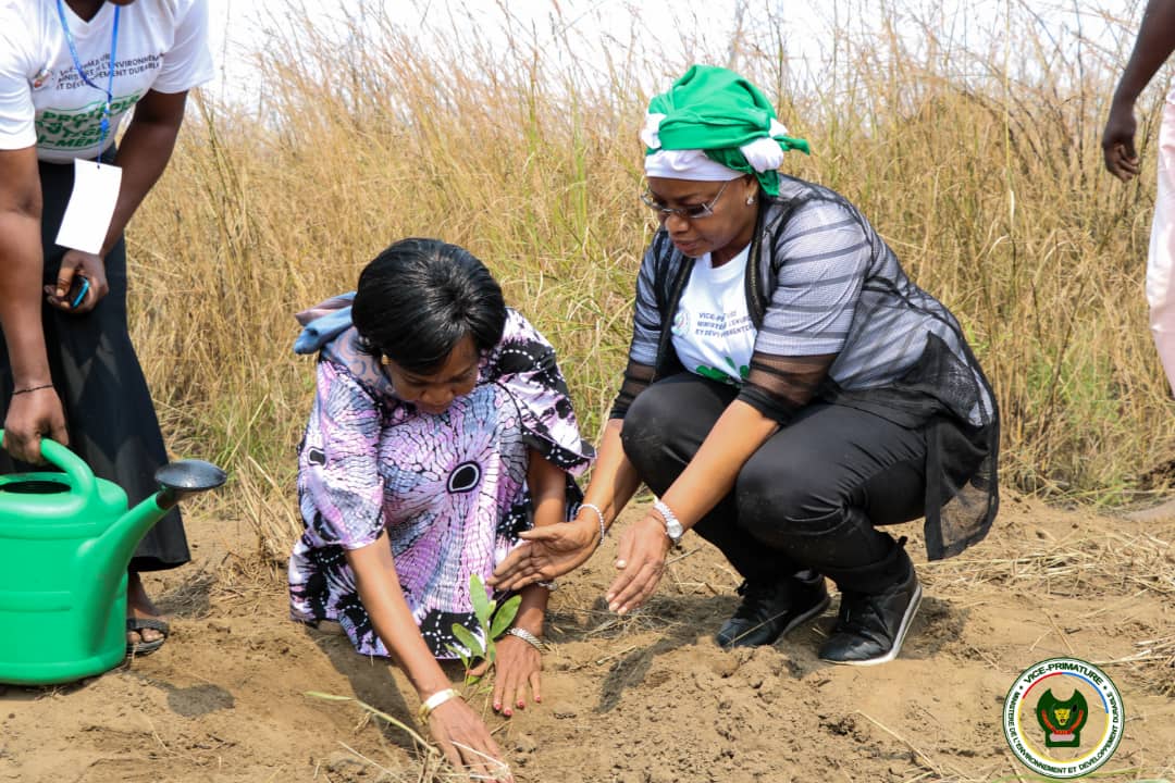 Eve Bazaiba tweet media