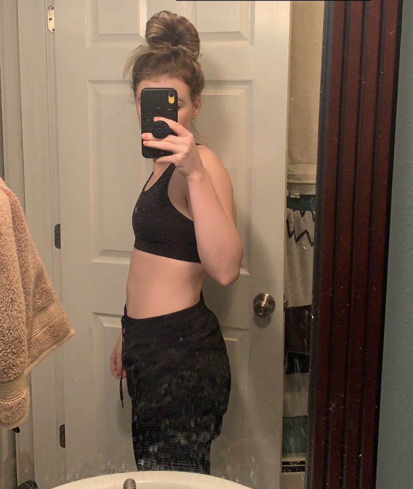 xxjaddez's tweet photo. What’s insane is that abortion laws are being passed because women “should know” by 6 weeks they’re pregnant.

I was 21 weeks pregnant (5 months) in both these photos. https://t.co/6S9Veim9YR