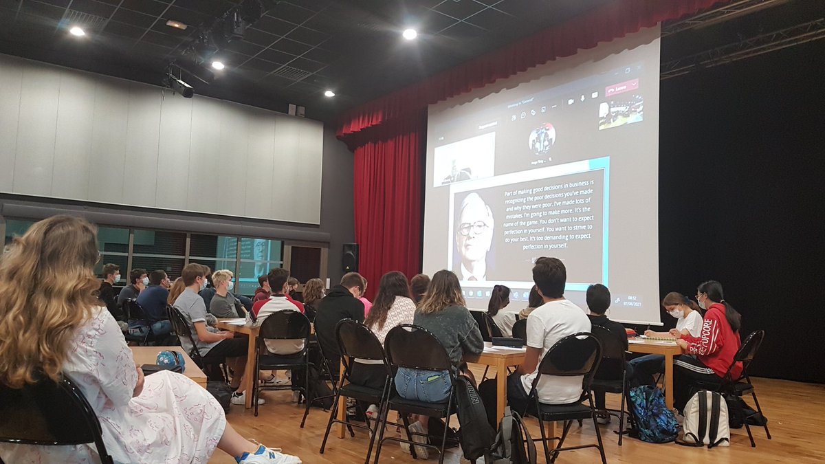 istchem's tweet photo. #istlive Grade 11 Higher Education is underway...making decisions, post-IB options, gap years, studying abroad and more! #SPWCareers @SPWCareers https://t.co/1NVjhRdrg6