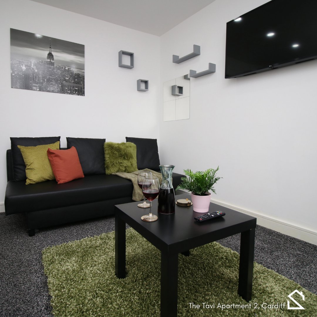 SAbyStayBC's tweet photo. We keep growing our portfolio in Cardiff, South Wales, StayBC presents our newest 2 bedroom flat in Tavistock Street! 🤩 Indulge yourself with the perfect balance of the homely vibe and convenient location of The Tavi Apartment 2.

https://t.co/SVJaokRHKq https://t.co/s2VjxC1KkE