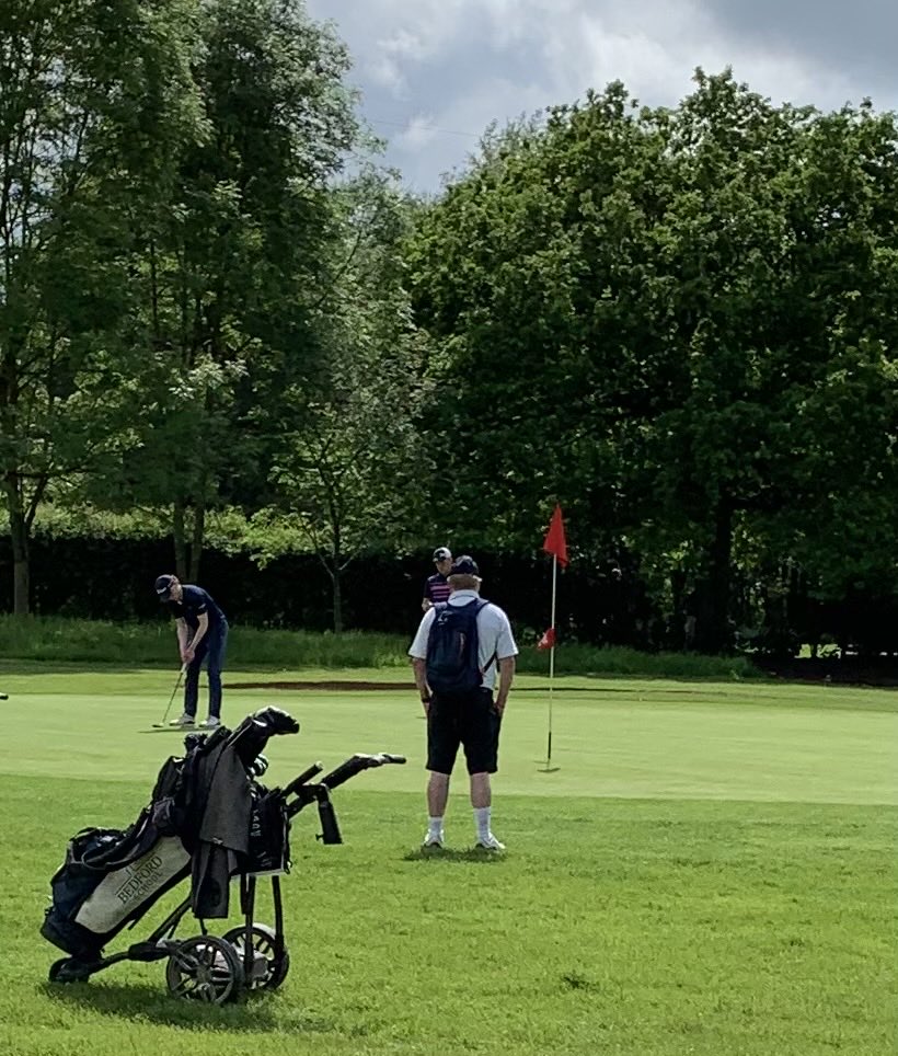 girliegolfer's tweet image. One of my favourite pictures yesterday. Doug on the bag watching on whilst Fin putts his way to victory in Colts championships at -4 over 54 holes. #chippinginforfun #monsterdrives #hardinguniversity #trophy