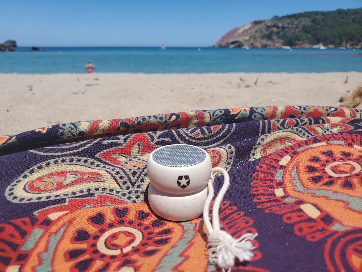 My speaker's #FTWConf swag box arrived and it's full of goodies. Thank you <a href="/auth0/">Auth0</a> and <a href="/Microsoft/">Microsoft</a>! 

As a reminder, my #threatmodeling talk recording is available at ftwconf.com/security/threa….