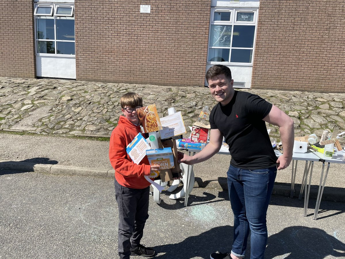 MrSturrockL's tweet photo. P7A winners from our wind turbine competition, sponsored by Global Energy Group @Global_Energy_  @MagmaProducts @DycePrimary https://t.co/HFaZHbTfhx