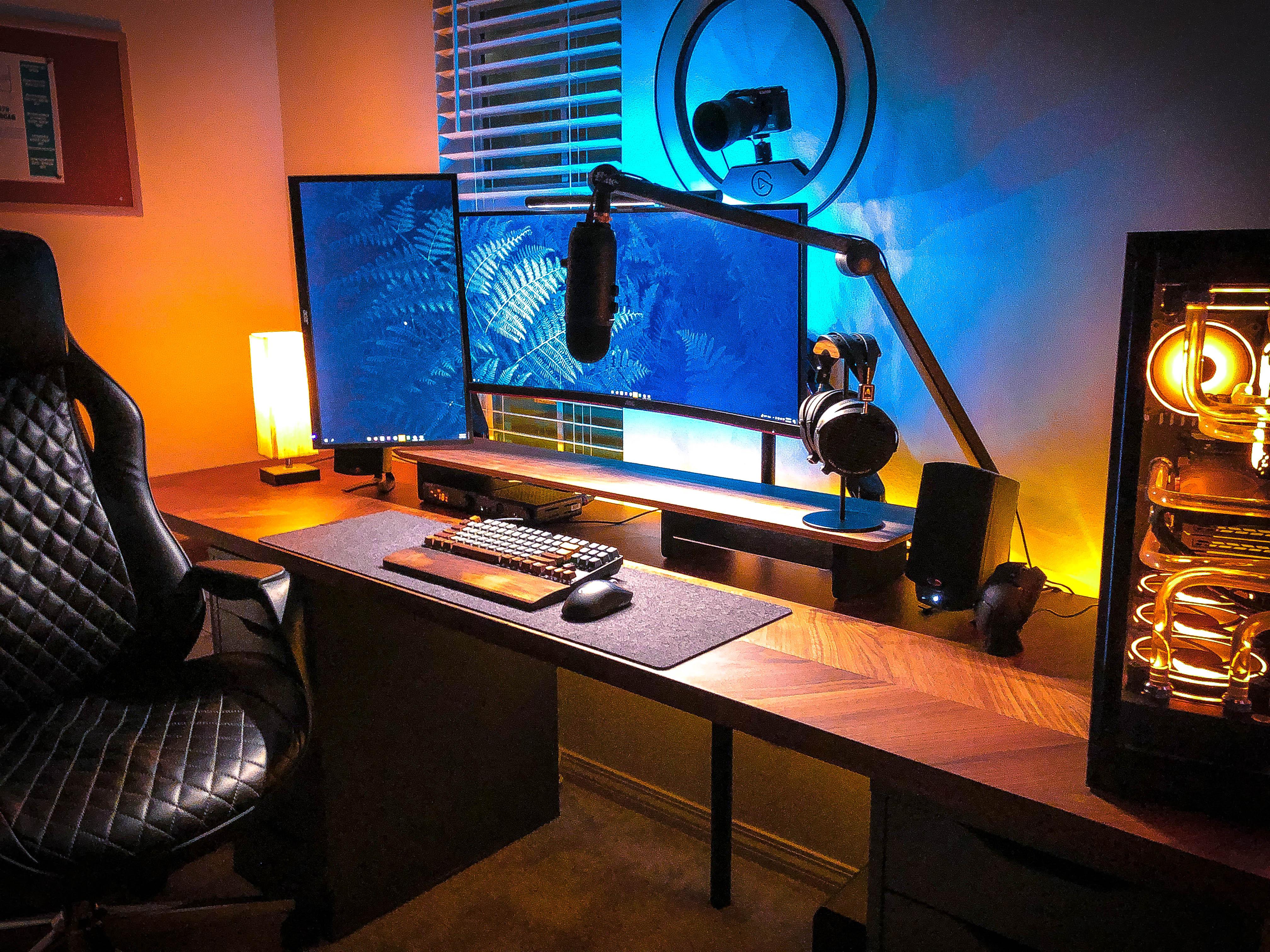 ジャンク センスがいい配信部屋 ミラーレス 照明 マイクとこだわっててカッコイイですね ゲーム部屋 T Co Fwf2mavlaf Twitter