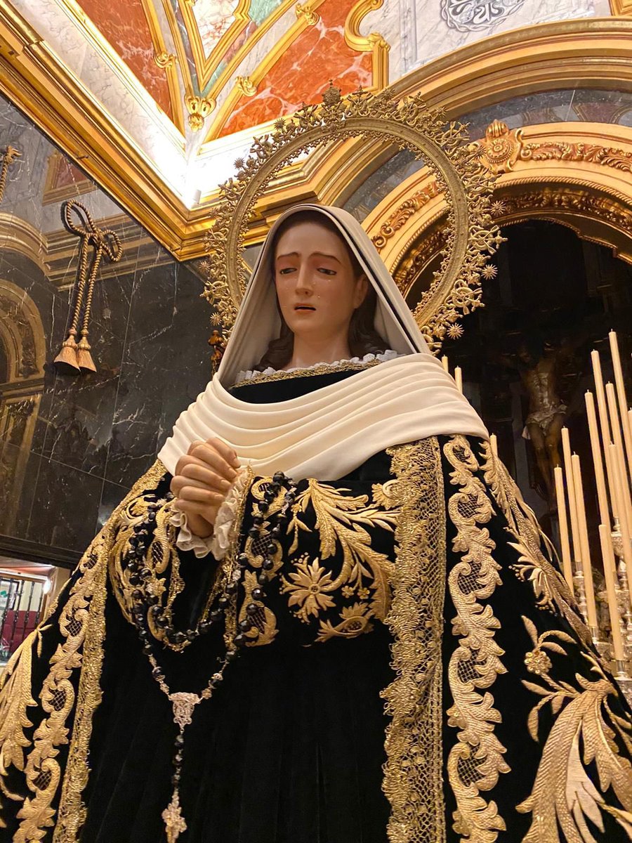 La capilla, preparada para el V aniversario de la coronación canónica de Nuestra Señora de la Soledad el próximo viernes 11 de junio. #CofradiasMLG #Malaga