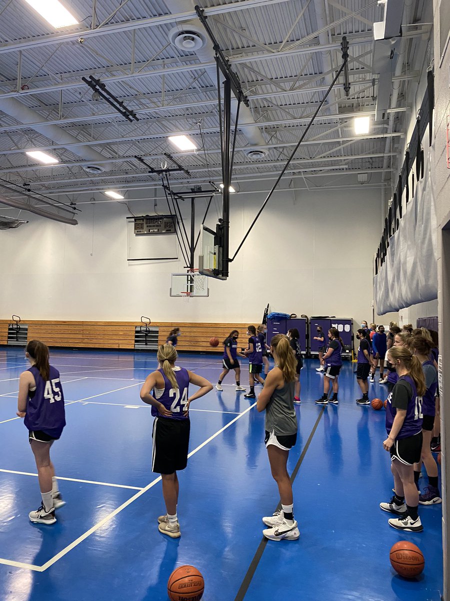 HubsLady's tweet photo. What a great first day of summer basketball! Great turn out and hard work put in! 🏀 #2021-22seasonready https://t.co/I78o2nJyyD