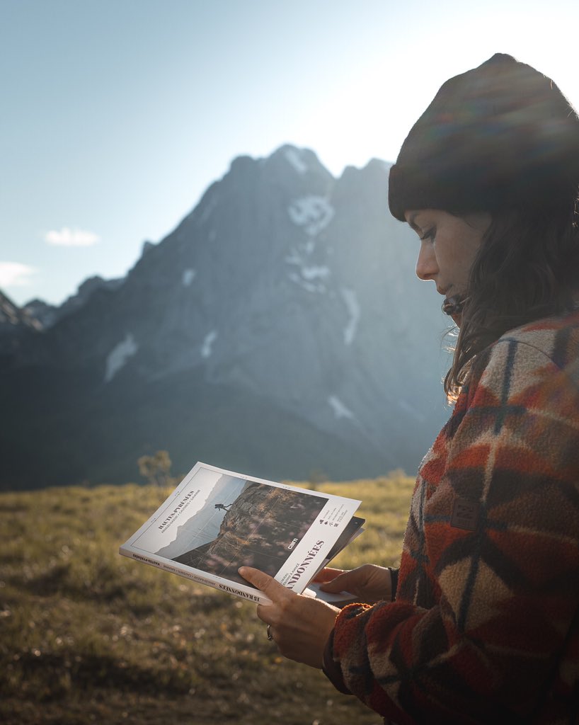 HPistes's tweet photo. On ne l’avait pas encore annoncé ici mais... On a écrit un guide de randonnée !! 😁 Il est disponible dès maintenant aux éditions CAIRN https://t.co/FBJWLscOzU https://t.co/g6avOtAUoM