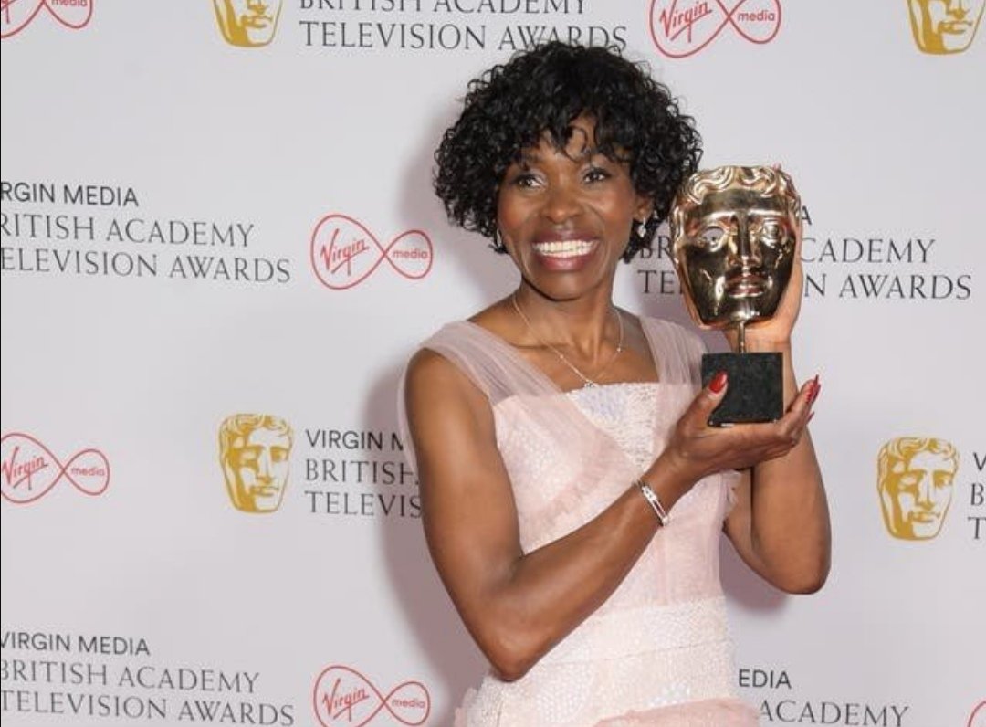 ScreenHits's tweet image. We love to see it 🏆

Congratulations to the winners of the #BAFTATV Awards this year! ❤ to @MichaelaCoel, @mescal_paul,  @RakieAyola, #aimeelouwood &amp;amp; all the nominees ✨

#IMayDestroyYou #NormalPeople #BAFTAS #PaulMescal #michaelacoel