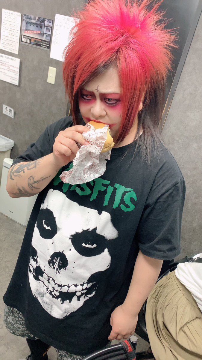 chiodo_official's tweet photo. またね https://t.co/h8SAd8WKN7