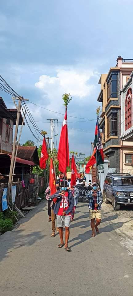 Young people in Kale marched against the Military dicatorship this evening.  #WhatsHappeningInMyanmar  #June7Coup #MilkTeaAlliance
