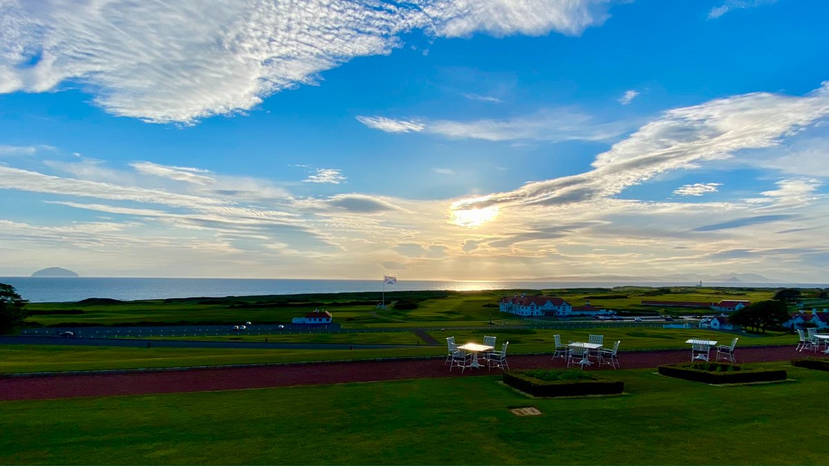 Bit of a Busman's for us at the weekend, this place never fails to impress, a credit to the grounds staff. <a href="/TrumpTurnberry/">Trump Turnberry</a>