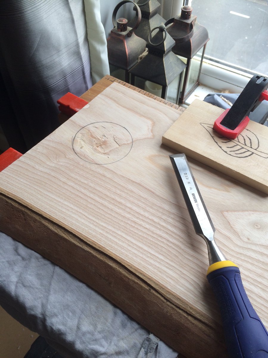 CreationsSplott's tweet photo. Second bath tray made for my sister - happy birthday sis! #woodworking https://t.co/TUlxXVV3t0