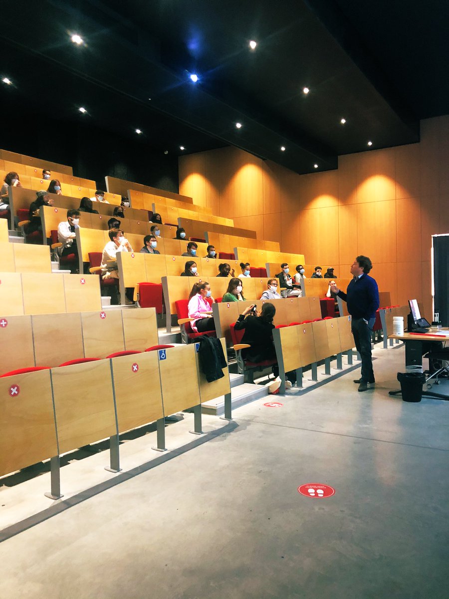 MBarillon's tweet photo. JournĂ©e avec la classe prĂ©paratoire @Les_Bruyeres sur notre campus Havrais aujourdâhui ! Mot dâaccueil et Ă©changes de notre DG pour dĂ©buter la journĂ©e ! @EMNormandie https://t.co/wwKGJkIH7I