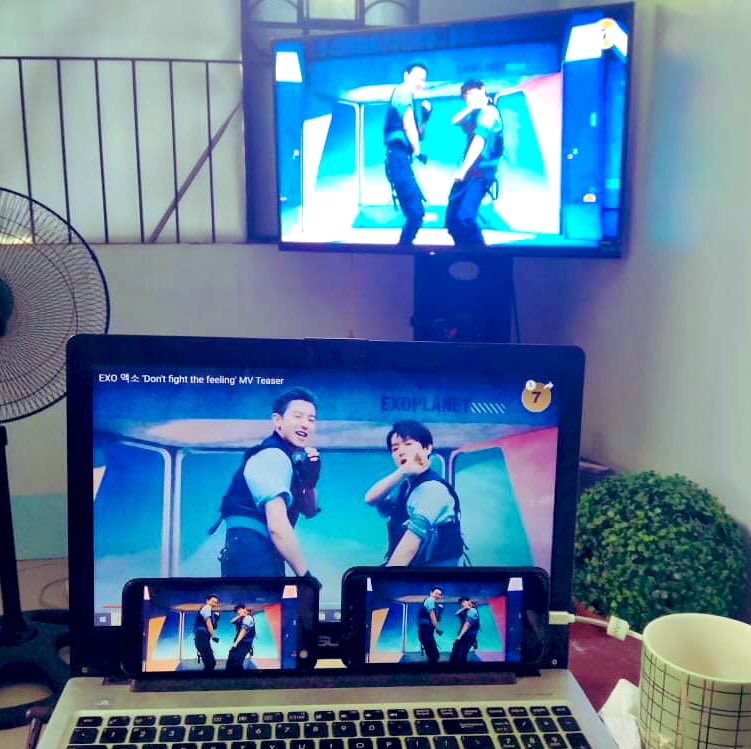 DotHaell's tweet photo. READY NABA???????😭❤️‍🔥😭❤️‍🔥😭

#DONT_FIGHT_THE_FEELING 
@weareoneEXO #EXO #엑소 https://t.co/4Ms7MjCjV2