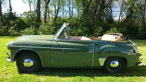 Rootes_Group's tweet image. It’s Monday, so it must be #MinxMonday! Check out this beautiful 1953 Hillman Minx Mk VI, expertly restored by Mike Fuller, whose first car was a Minx. It’s now on display at Lane Motor Museum in Nashville. 

#RootesGroup #HillmanMinx