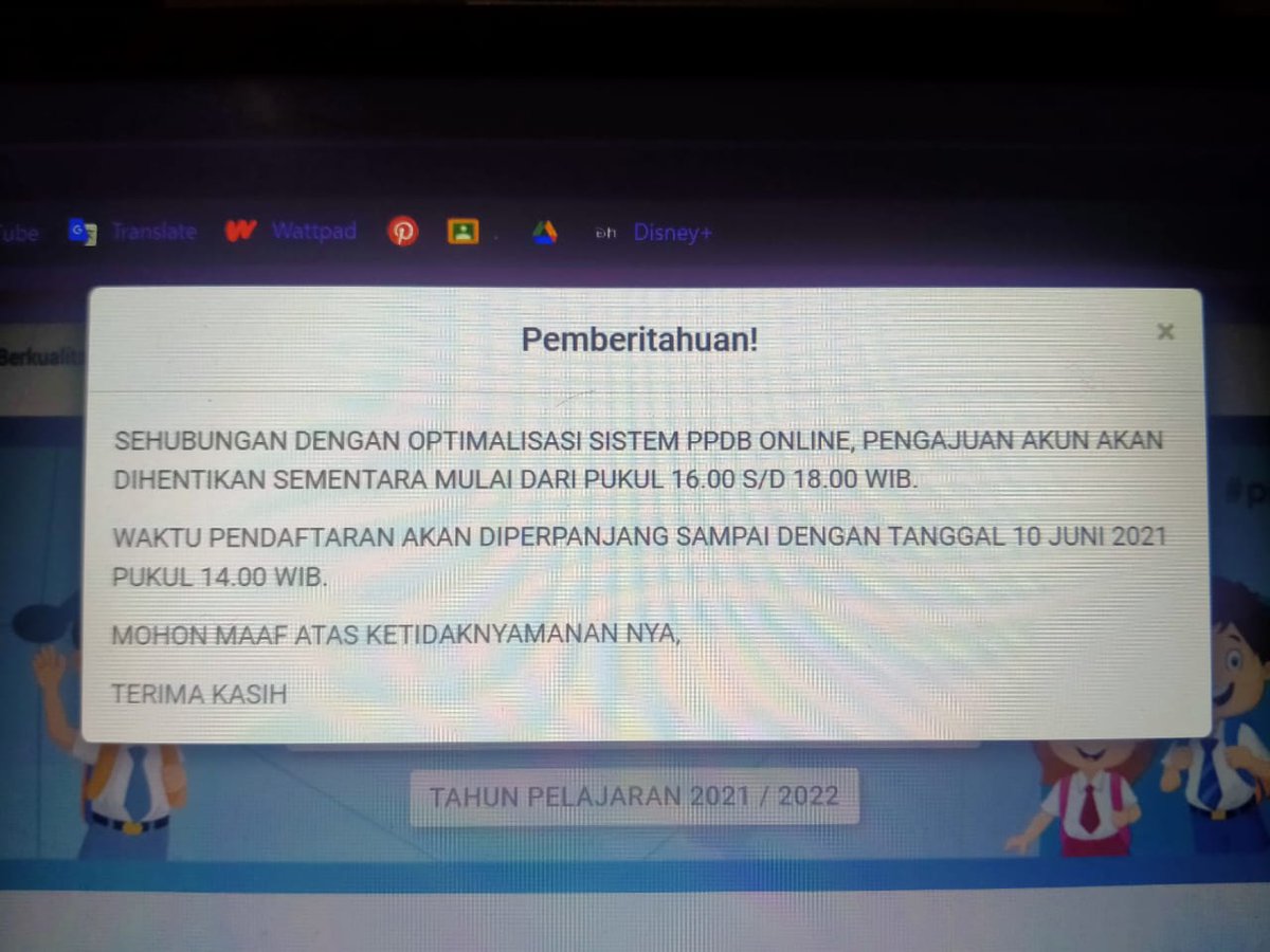 umarasw's tweet image. Nah, mending ditutup gini dari tadi, jadi fokus dulu dibetulin. Emak2 dan anak2 yg mantengin bisa ngerjain yang lain dulu. PPDB oh ppdb..
#PPDBJakarta #ppdb #ppdb2021