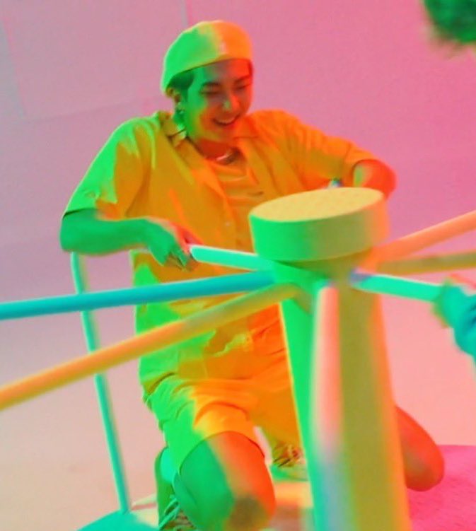 rmarchives's tweet photo. Look at the smile on his face😭😭 https://t.co/Fqq6ZRgKWm