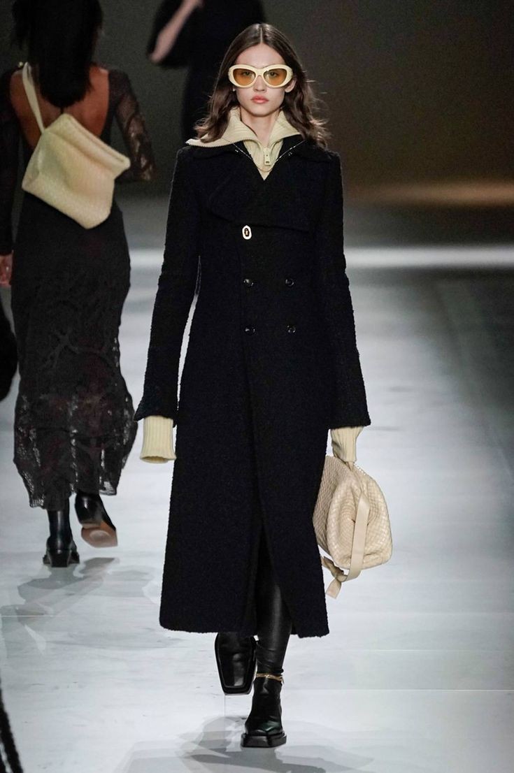 ukiyo8809's tweet photo. bottega veneta fall 2020 rtw https://t.co/JO96H2yYSY