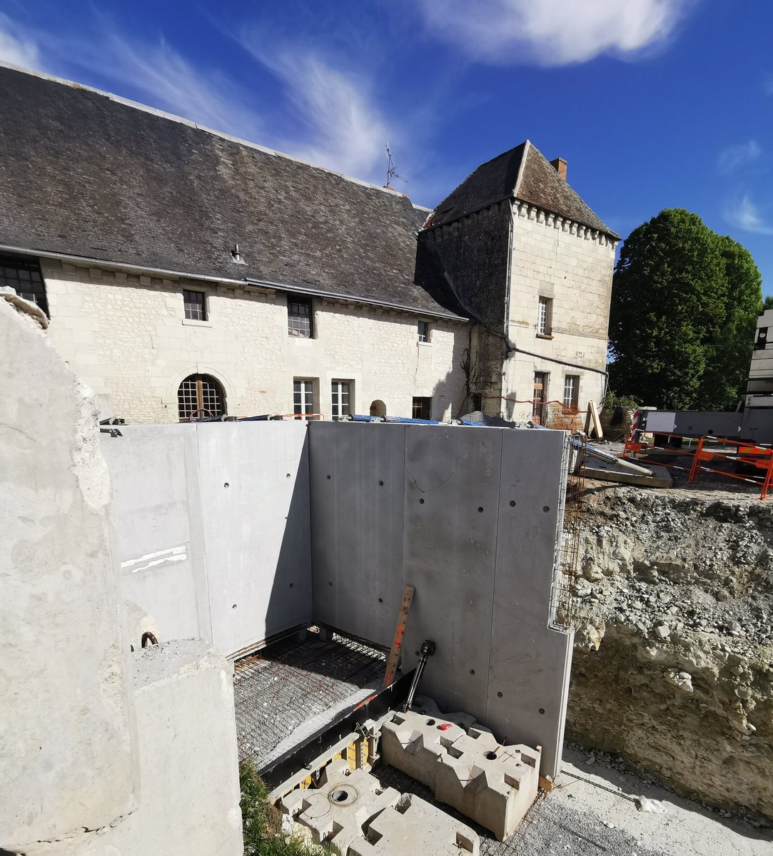 Alain Pichon (@alainpichon86) on Twitter photo 🟢 Après une rencontre avec le Maire de St Secondin pour évoquer ses projets et la visite du chantier de l'<a href="/HistorialPoitou/">Château de Monts sur Guesnes - Historial du Poitou</a> avec <a href="/brunobelin/">Bruno BELIN</a>, je serai à #Lencloitre avec <a href="/afbourat/">Anne-Florence BOURAT</a> et Henri Colin.
✅ Le <a href="/departement86/">Département de la Vienne</a>, terre de projets! 🟢 Après une rencontre avec le Maire de St Secondin pour évoquer ses projets et la visite du chantier de l'<a href="/HistorialPoitou/">Château de Monts sur Guesnes - Historial du Poitou</a> avec <a href="/brunobelin/">Bruno BELIN</a>, je serai à #Lencloitre avec <a href="/afbourat/">Anne-Florence BOURAT</a> et Henri Colin.
✅ Le <a href="/departement86/">Département de la Vienne</a>, terre de projets!