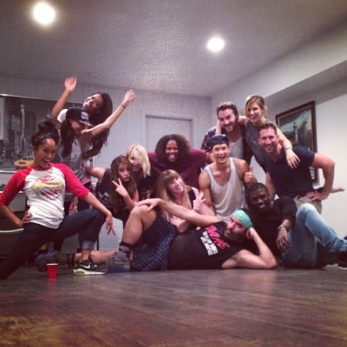 fellintodianna's tweet photo. In 2014 @SophiaBush posted this photo with the caption "The Bae @harryshumjr built a dance studio. And we are USING it. #humpday #IGGY #OneLessProblem" https://t.co/AYn0a2bnY2