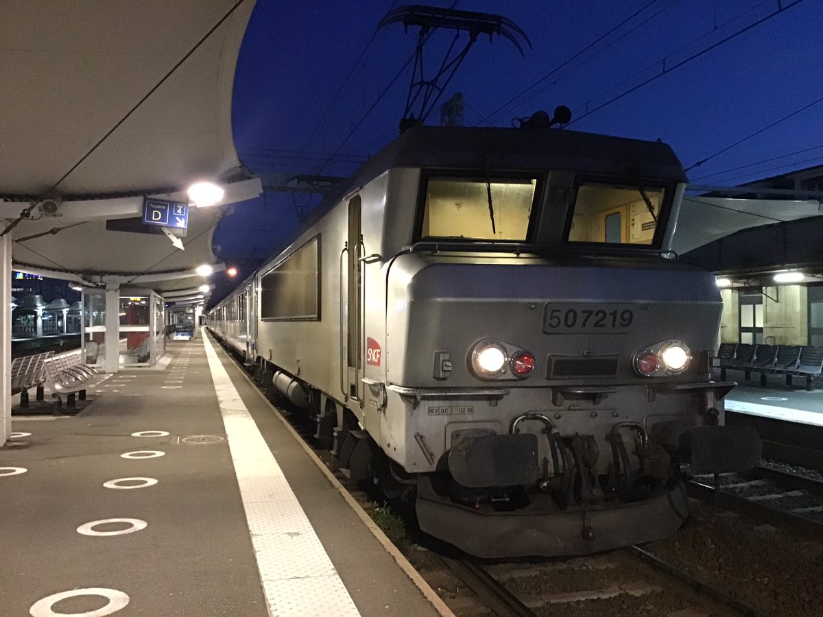 Première journée corail 🚂 sur <a href="/RemiTrainPCLM/">Remi Train Paris Chartres</a> check ✅🤓
Du coup j’vais dormir là 🔋🥱🤣