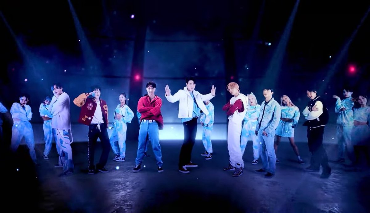 pcyeoled_'s tweet photo. The edit😭❤️  i'm not crying, u are😭😭
#EXO_DFTFOutNow
#ToEXOPlanetAndBeyond
#DONT_FIGHT_THE_FEELING 
#EXO @weareoneEXO https://t.co/FO2Zbt0jCy