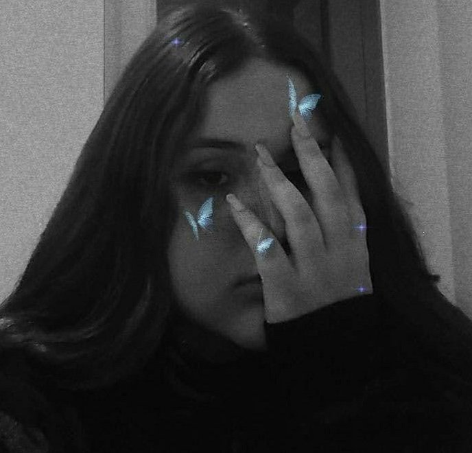 ggukze's tweet photo. dois gostosos passando na sua tml 🤪

#ARMYSelcaDay @BTS_twt https://t.co/ujyIutdQ9J