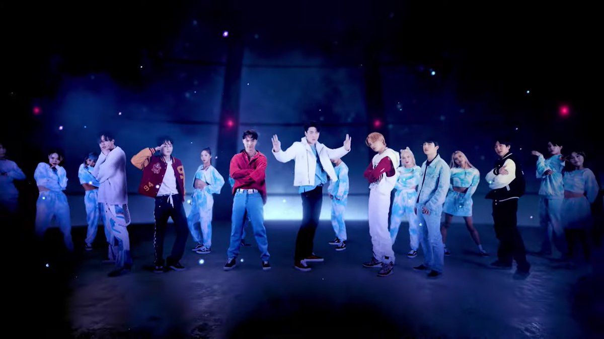 winterfairy99's tweet photo. Tan solo con escuchar a Lay de nuevo cantar en coreano me basto para llorar. #DONT_FIGHT_THE_FEELING #EXO #XIUMIN #Lay #CHANYEOL #DO #BAEKHYUN #Kai #SEHUN https://t.co/jvAyJVA8Fi