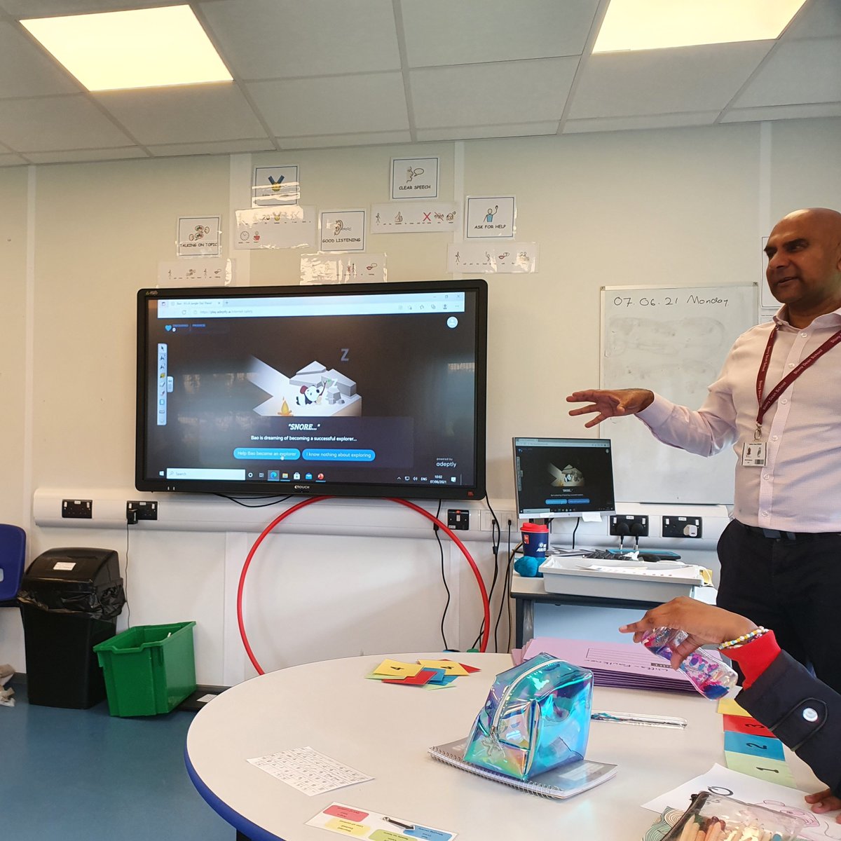 So the adventure of #Bao begins. Students learning about online safety through a gaming platform in collaboration with <a href="/StonyDean/">Stony Dean School</a>, <a href="/GRlaromedel/">Göteborgsregionen, Läromedel</a> and <a href="/acmontpellier/">Académie Montpellier</a>.  #beawareonline #onlinesafety #specialeducationalneeds #Autism #schools @erasmusplusUK