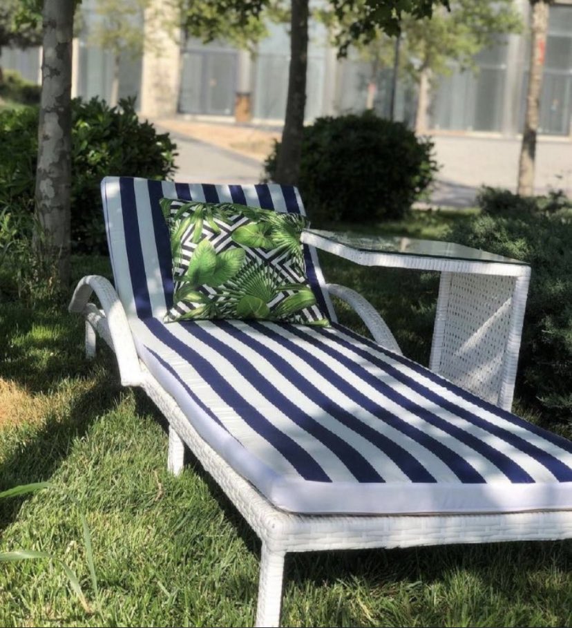 RattayaF's tweet photo. Lounge in our luxury sunbed, and enjoy that outdoor relaxation to the fullest.
Price: 100k

With side stool: 120k https://t.co/AvUDsAP0i8