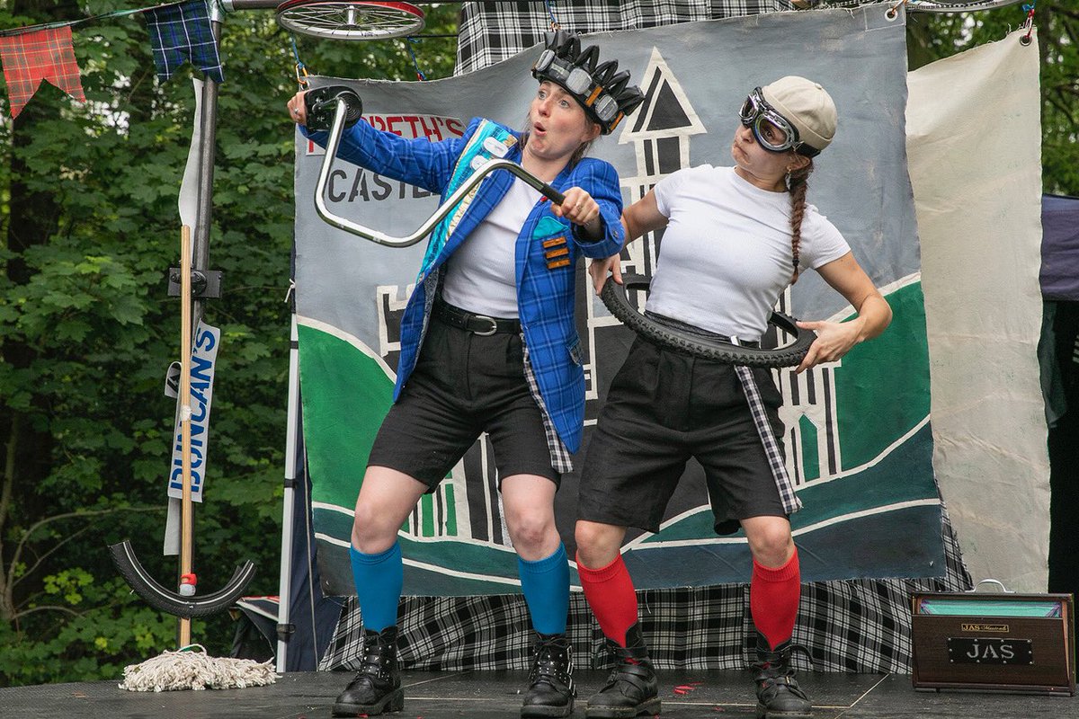 shaunjackphoto's tweet photo. 4 images from the @HandleBards excellent adaptation of Macbeth. Photographed for Wellesley Woodlands. #shakespeare #handlebards #macbeth #wellesleywoodlands #wellesley #aldershot #theatre #actors #actorslife #landtrust #graingerplc #hantsculture #woodlands #tcv https://t.co/46fPx98uXP